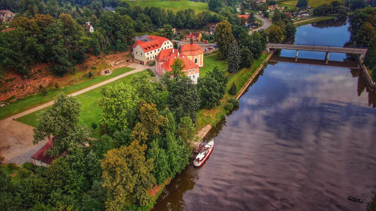 Camping Prima Hotel Týn nad Vltavou Exterior foto