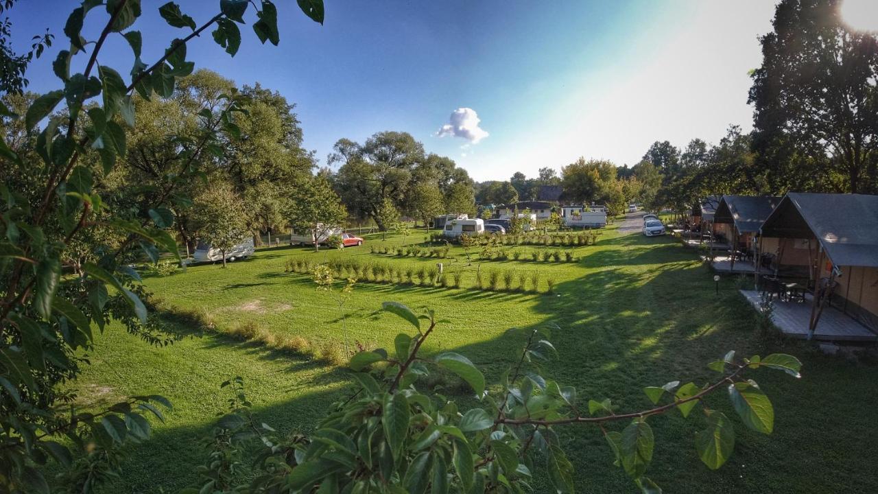 Camping Prima Hotel Týn nad Vltavou Exterior foto